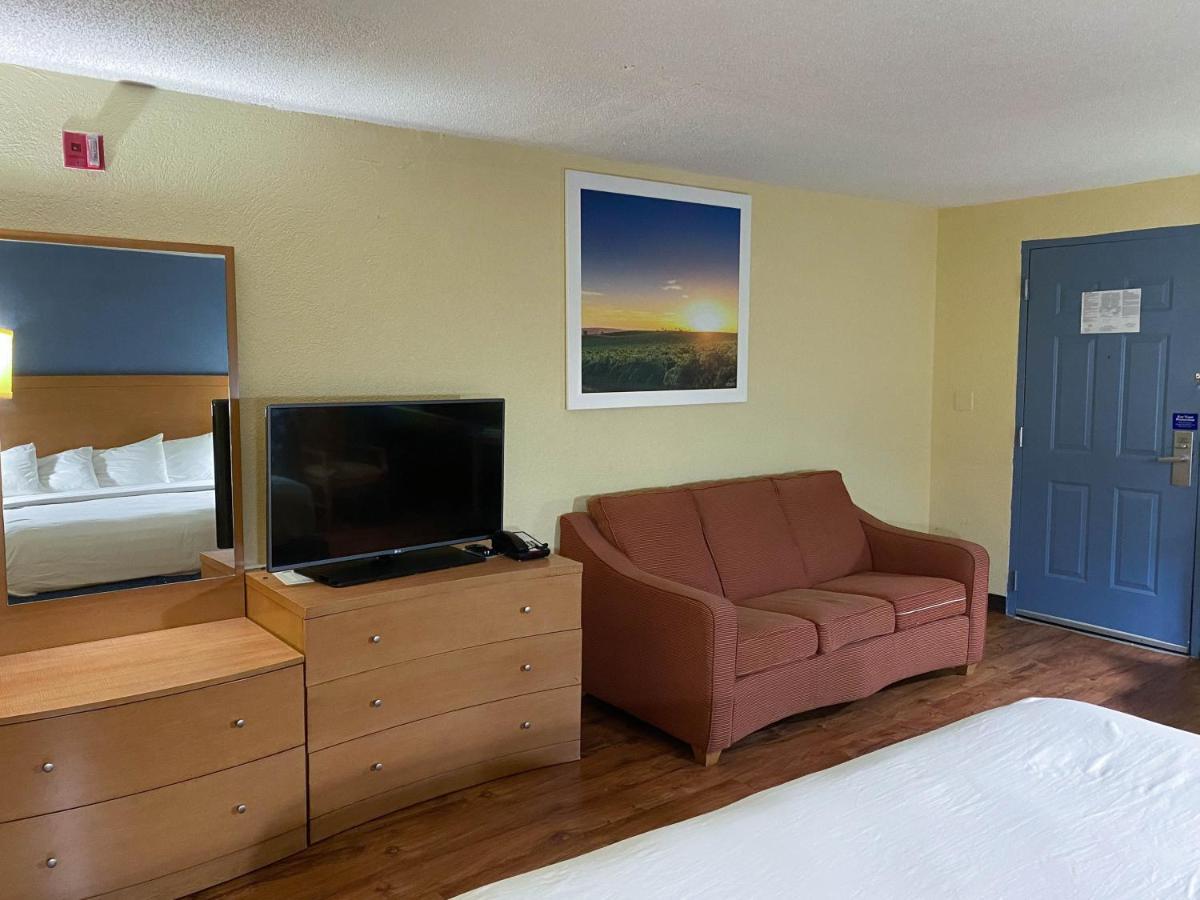 Motel 6 Savannah Ga Gateway & I95 Georgetown Exterior photo