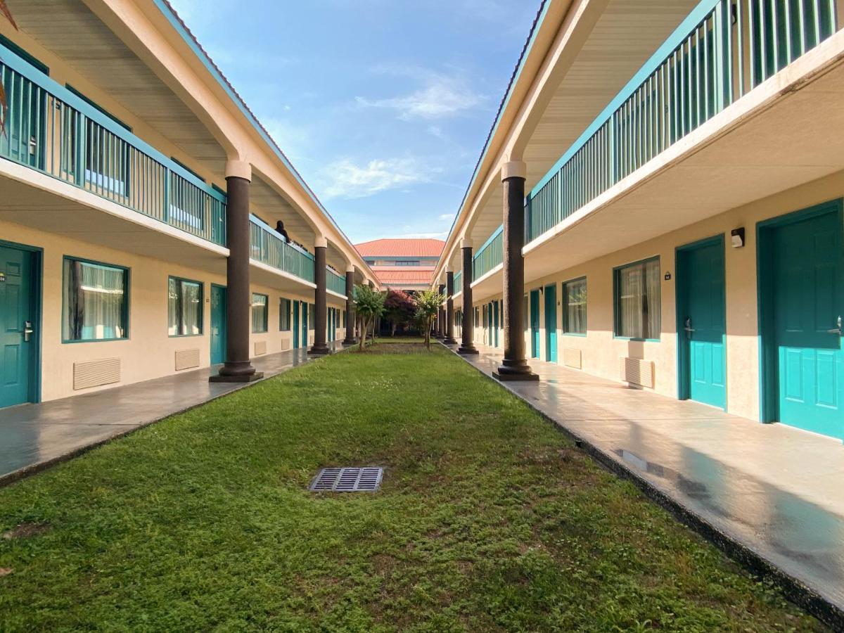 Motel 6 Savannah Ga Gateway & I95 Georgetown Exterior photo